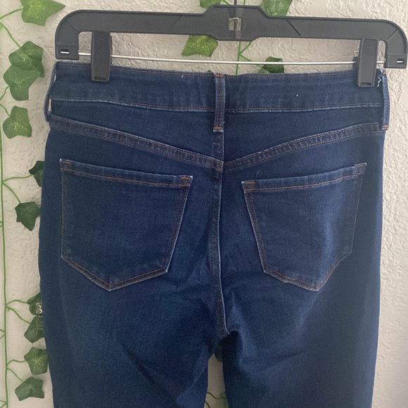 Old Navy Mid-Rise Bootcut Jeans - Picture 5 of 5